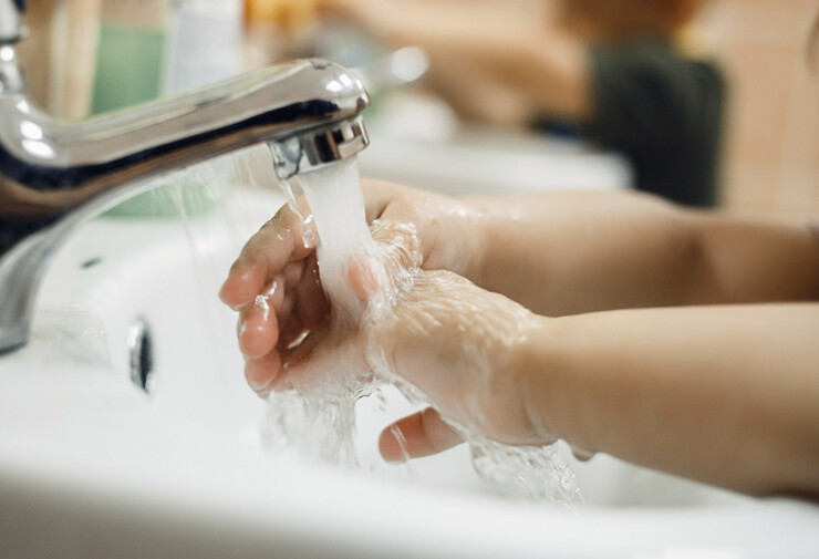 Sélection de lave-mains d’angle